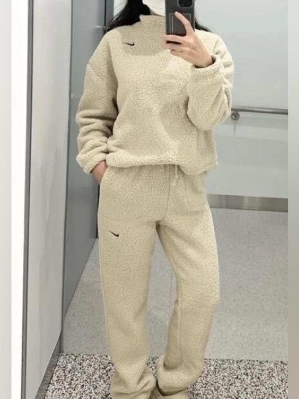 Nike Therma-FIT women's cozy sherpa fleece set size medium